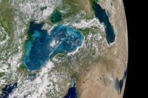 Американці зафіксували «бірюзові вихори» у Чорному морі (Фото)