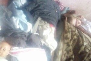 У матері забрали чотирьох дітей через захаращену квартиру (фото)