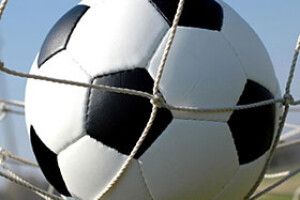 ЧЕМПІОНИ ВРЯТУВАЛИСЯ, ПРОГРАЮЧИ 0:3