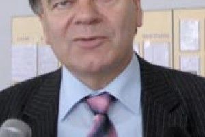 ВІЗИТИ: Василь Кремень говорив  про модернізацію освіти