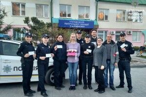 Рівненські патрульні навчилися спілкуватися жестовою мовою (фото)