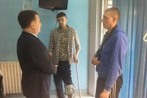 Полторак провідав поранених бійців, які лікуються в Італії