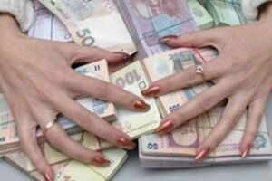 На Волині посадовиця виконавчої служби привласнила понад 400 тис. грн державних коштів