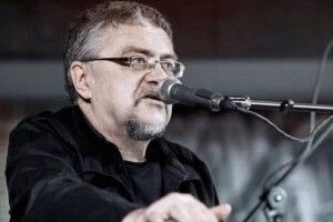 Проводжали оплесками: у Володимирі попрощались із музикантом Сергієм Шишкіним 