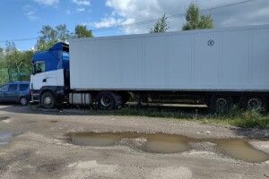 На потреби ЗСУ передали фуру, якою перевозили нелегальний спирт