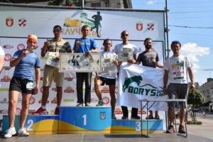 «Лучеськ півмарафон 2016» пробіг навіть заступник луцького мера Юрій Моклиця