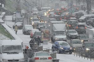 Поради для водіїв: як уникнути ДТП в осінньо-зимовий період