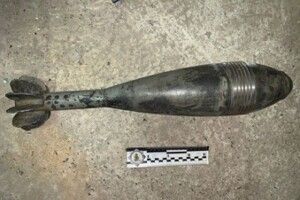 У Луцьку поліцейські знайшли у помешканні чоловіка мінометну міну