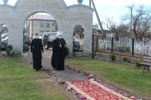 Митрополит Луцький і Волинський вперше побував у селі на Горохівщині, яке приєдналося до ПЦУ
