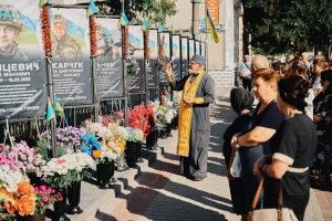 У громаді на Волині освятили банери полеглим Героям (Фото)