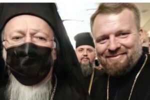 Священник з Нововолинська Віктор Мартиненко удостоївся прийняти з рук Вселенського Патріарха Святу Чашу