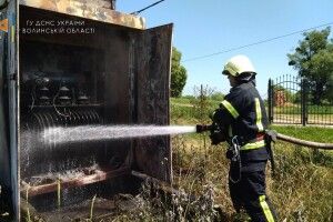 На Волині вогонь знищив трансформаторну підстанцію (Фото) 