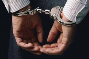 Рівненчанин змусив дружину й двох дітей ховатися від нього у ванній (Відео)