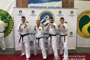 Волинський полісмен виборов чорний пояс з рукопашного бою (Фото)