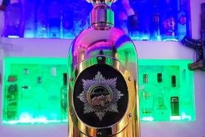 Оце так: у Данії з бару викрали найдорожчу пляшку горілки у світі (Відео)