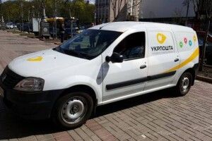 Укрпошта розпочала тестувати свій перший електромобіль (фото)