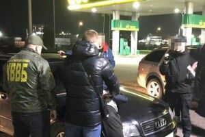 На Волині засудили прикордонника, який полюбляв брати хабарі