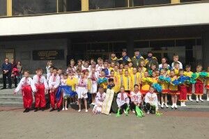 Волинські капелани взяли участь у відкритті фестивалю учнівської творчості «Дивосвіт дитячих талантів» (фото)