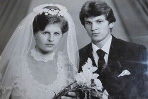 «Повінчалися таємно – ​свідками були лише священник і Бог»: подружжя з Волині майже 40 років у шлюбі