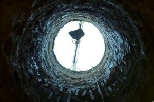 На Рівненщині жінка пішла по воду, посковзнулася, шубовснула у криницю і втопилася