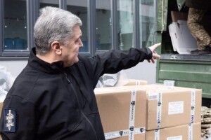 Десантникам, які вирушають на східний фронт, відправили бронежилети і кевларові шоломи – Порошенко