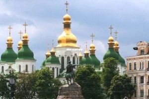 Тисячолітні написи на Софії Київській – ніби сучасний чат: «Кузьма – злодій. Вкрав ти м’ясо, щоб тобі ноги сплутало. Амінь» (Відео)