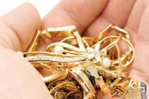 За крадіжку золотих прикрас волинянин відбувся умовним терміном
