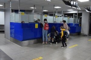 Майже 700 українців повернулись додому