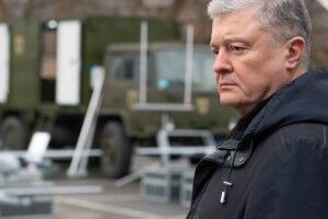 Помстимося за українського Героя: Порошенко передає у війська вдосконалені комплекси БПЛА Poseidon