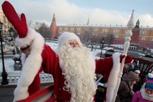 «Чамадан – вакзал – Рассєя!»: українці вже збирають гроші на квиток для «Дєдушкі Мароза»