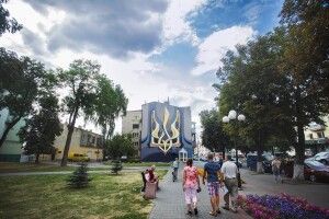 Луцький художник розповів, як хоче відновити мурал на проспекті Волі