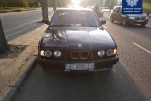 Підрізав авто і створював аварійну ситуацію: в Луцьку у водія BMW забрали права