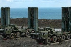 Комедія: Путін розгортає в Криму С-400 для… «захисту від України»