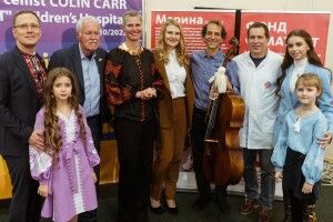 Всесвітньо відомий віолончеліст провів благодійний концерт в Охматдиті (Фото)