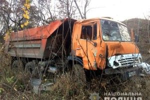 У Рівному перекинувся КамАЗ – водій загинув