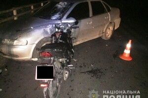 У Черемному через водія «Opel Vectra» розбився 17-річний мотоцикліст