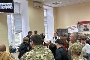 Бойових командирів шантажують заставами на сотні мільйонів гривень