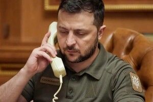 Зеленський провів телефонну розмову з Трампом