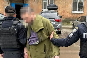 У Дніпрі священника УПЦ МП звинувачують у розбещенні своїх доньок  