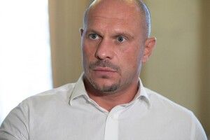 Скандальному нардепу Киві повідомили про підозру у держзраді