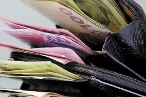 У Києві за годину роботи платять удвічі більше, ніж на Волині