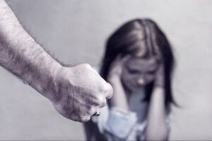 Покарали мешканця Іваничівщини, який дав «підзатильника» доньці