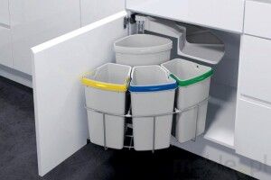 Дюжина лучан вимагають контейнери для роздільного збору сміття