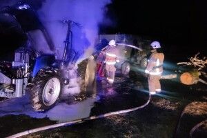 На Волині горів трактор