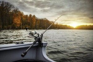 Волинський підприємець разом із донькою упіймав чималу щуку (Фото)
