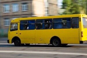 У Луцьку автомобіль влетів у маршрутку, є постраждалі (Відео)
