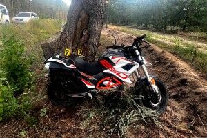 На Рівненщині школярка отримала переломи ніг, катаючись на мотоциклі