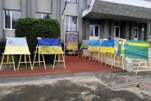 У Камінь-Каширському краєзнавчому музеї представили колекцію прапорів