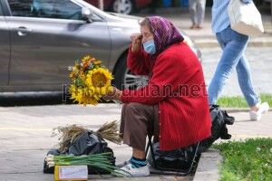 Майже половина українців вважають своє становище нестерпним  - соціологи