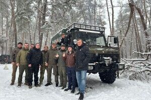 На фронт до волинської тероборони завітало кілька народних депутатів